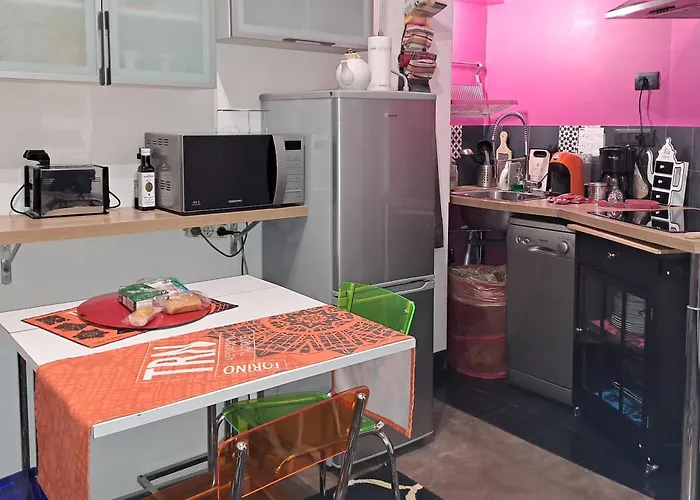 Flat Liberty Center Porta Susa, Reserved Parking *