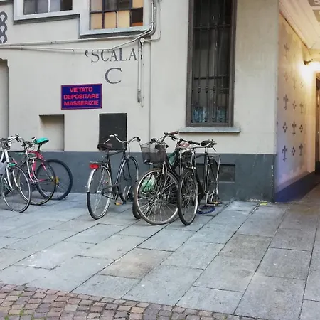 Flat Liberty Center Porta Susa, Reserved Parking *