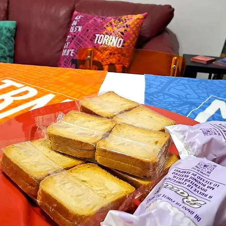 Flat Liberty Center Porta Susa, Reserved Parking Apartamento